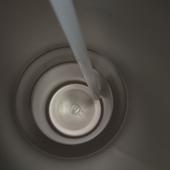 Stanley Quencher 2.0 in Tigerlily - Picture 3 of 4